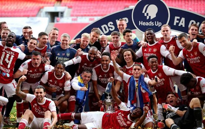 女子篮球联赛赛季精彩进球回顾