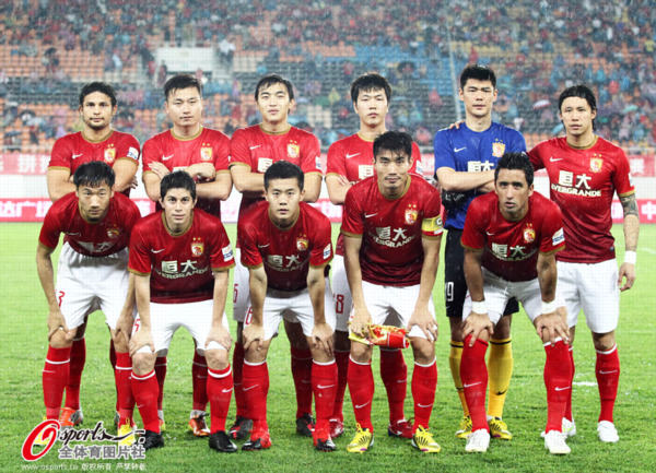 孔帕尼：我们没有“杯赛门将”制度；在混乱中迪亚斯有创造力